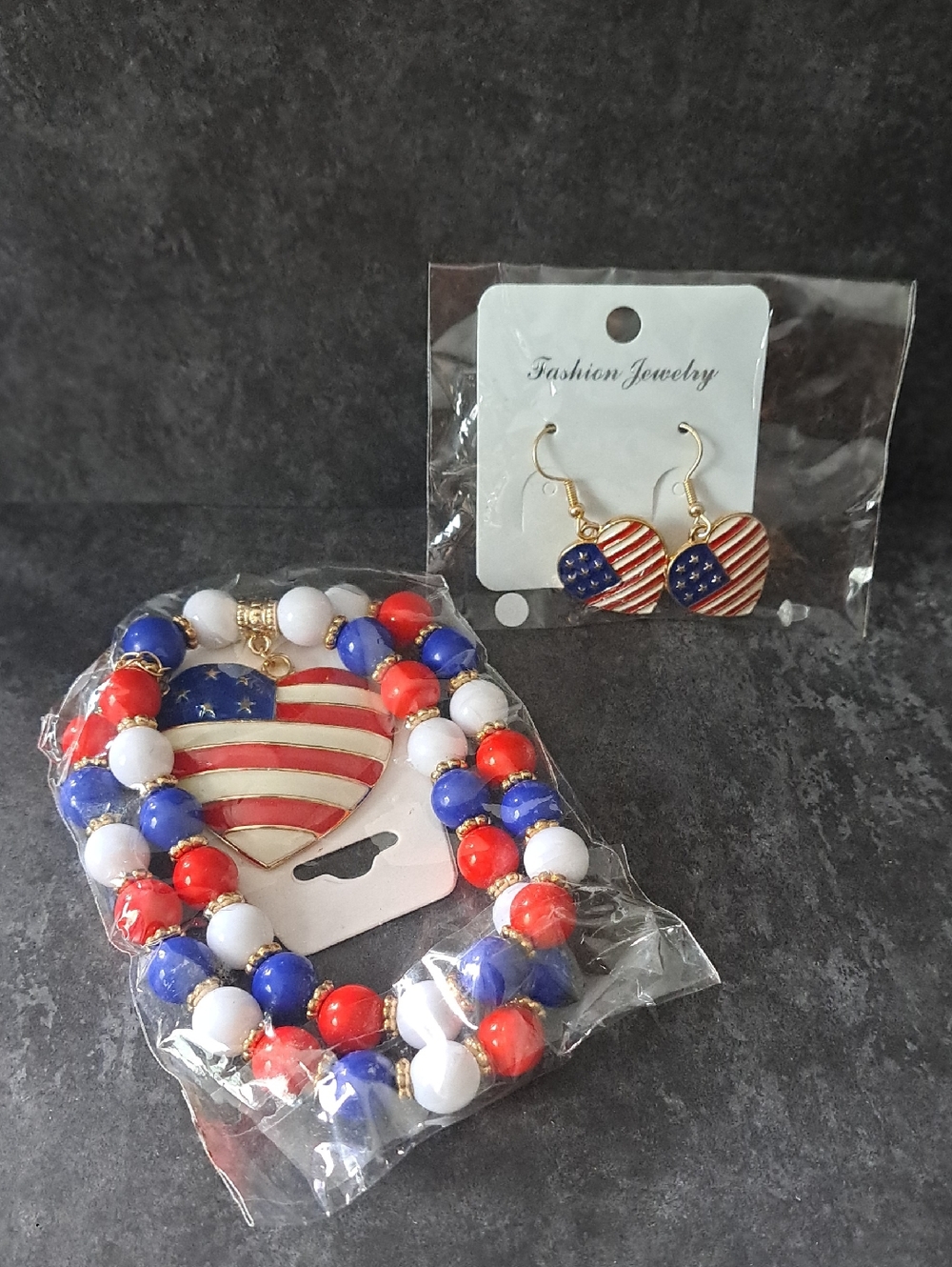Fashion Jewelry Red White Blue USA Heart Bracelet and Earrings Set